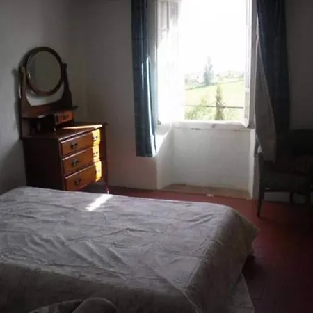 Les Gites De Franck Fayssac Habitación foto