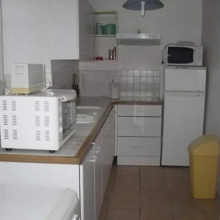 Les Gites De Franck Fayssac Habitación foto
