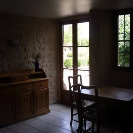 Les Gites De Franck Fayssac Habitación foto